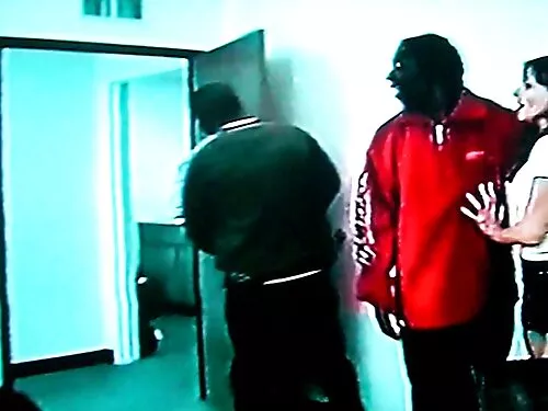 Възрастен мъж с бръс ...