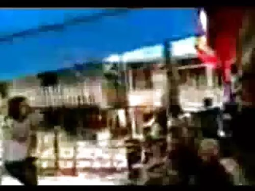 Той погали клитора н ...