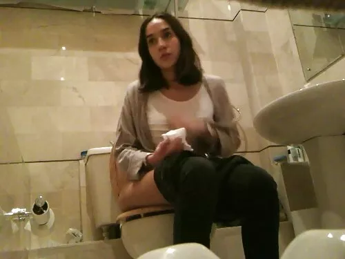 Тълпа черни с големи ...