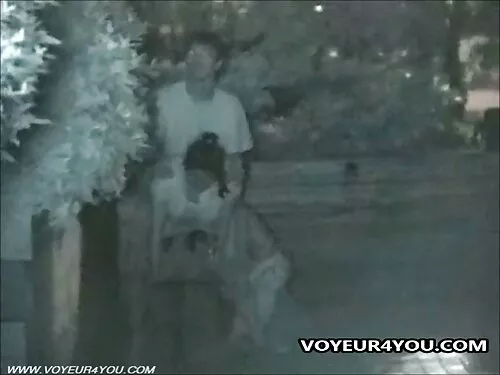 Влюбена двойка се еб ...