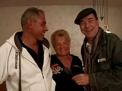 Красивото момиче беш ...
